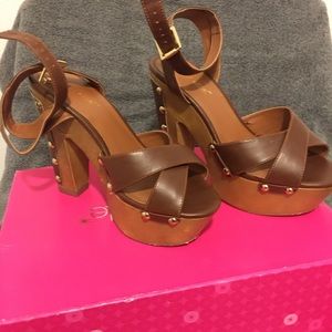 Sandals brown